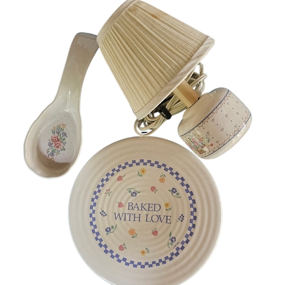 VTG Cottagecore Floral Kitchenware Set with Trivet, Resting Spoon, and Lamp - Picture 1 of 6